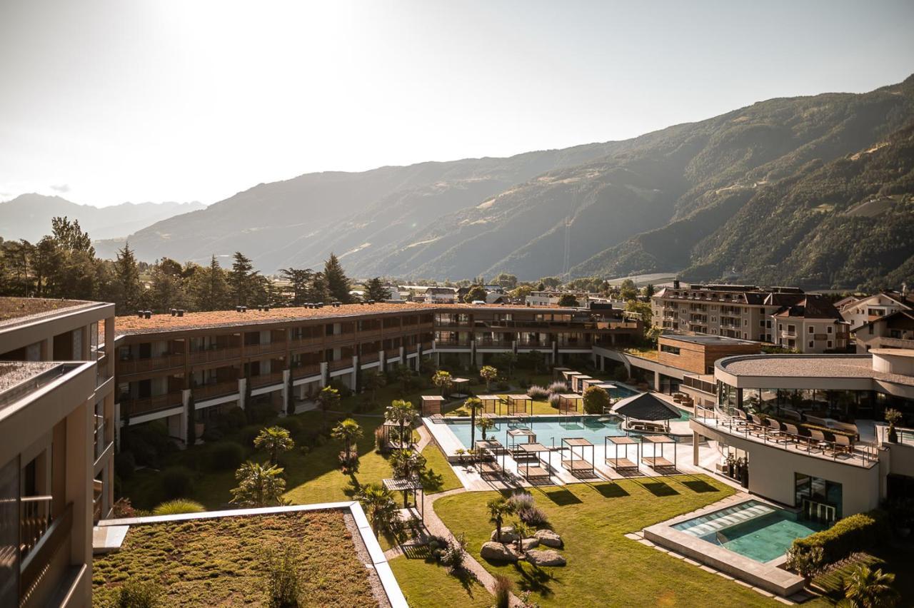 Sonnen Resort Натурно Екстер'єр фото